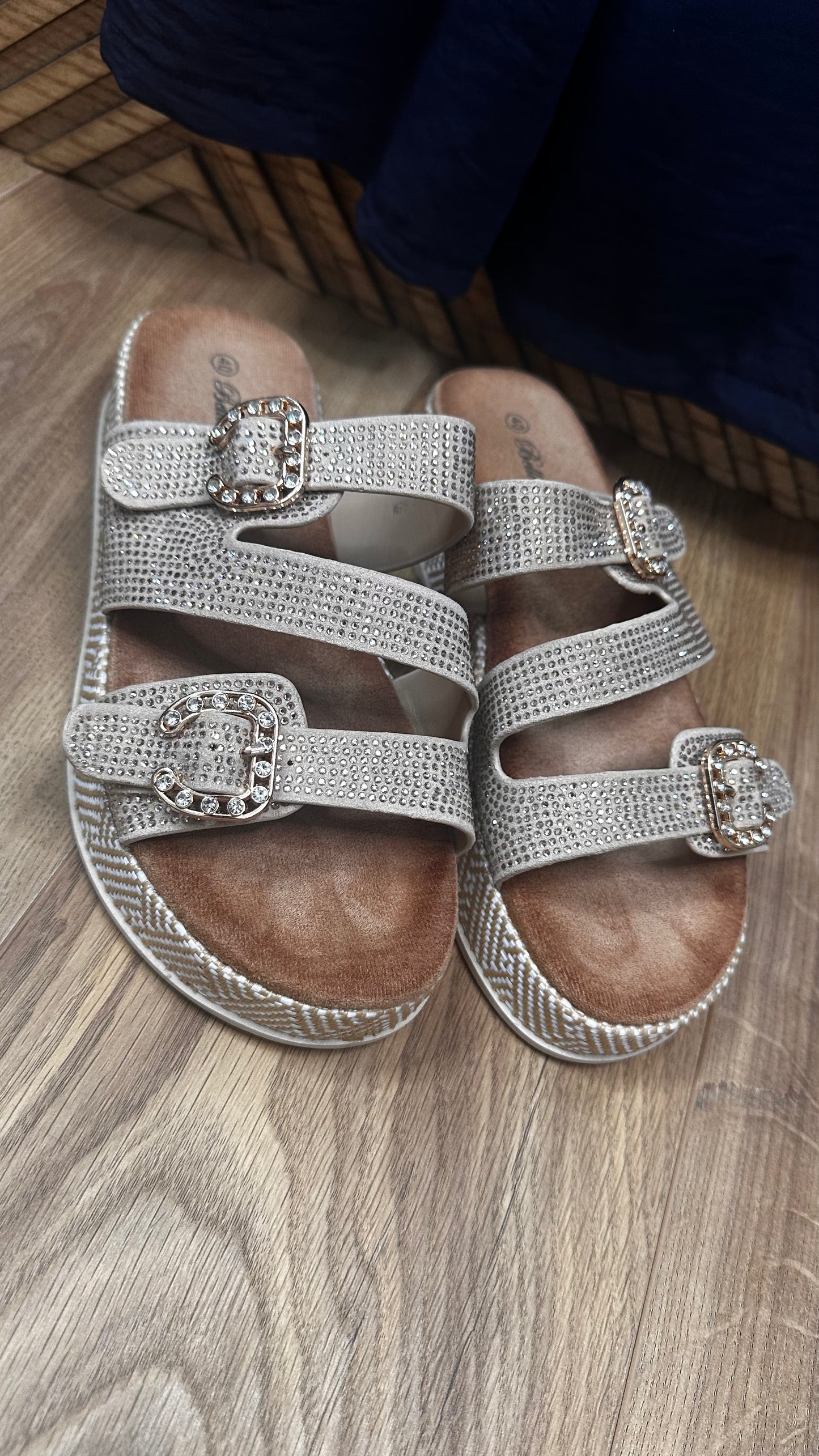 Glenda Sandals