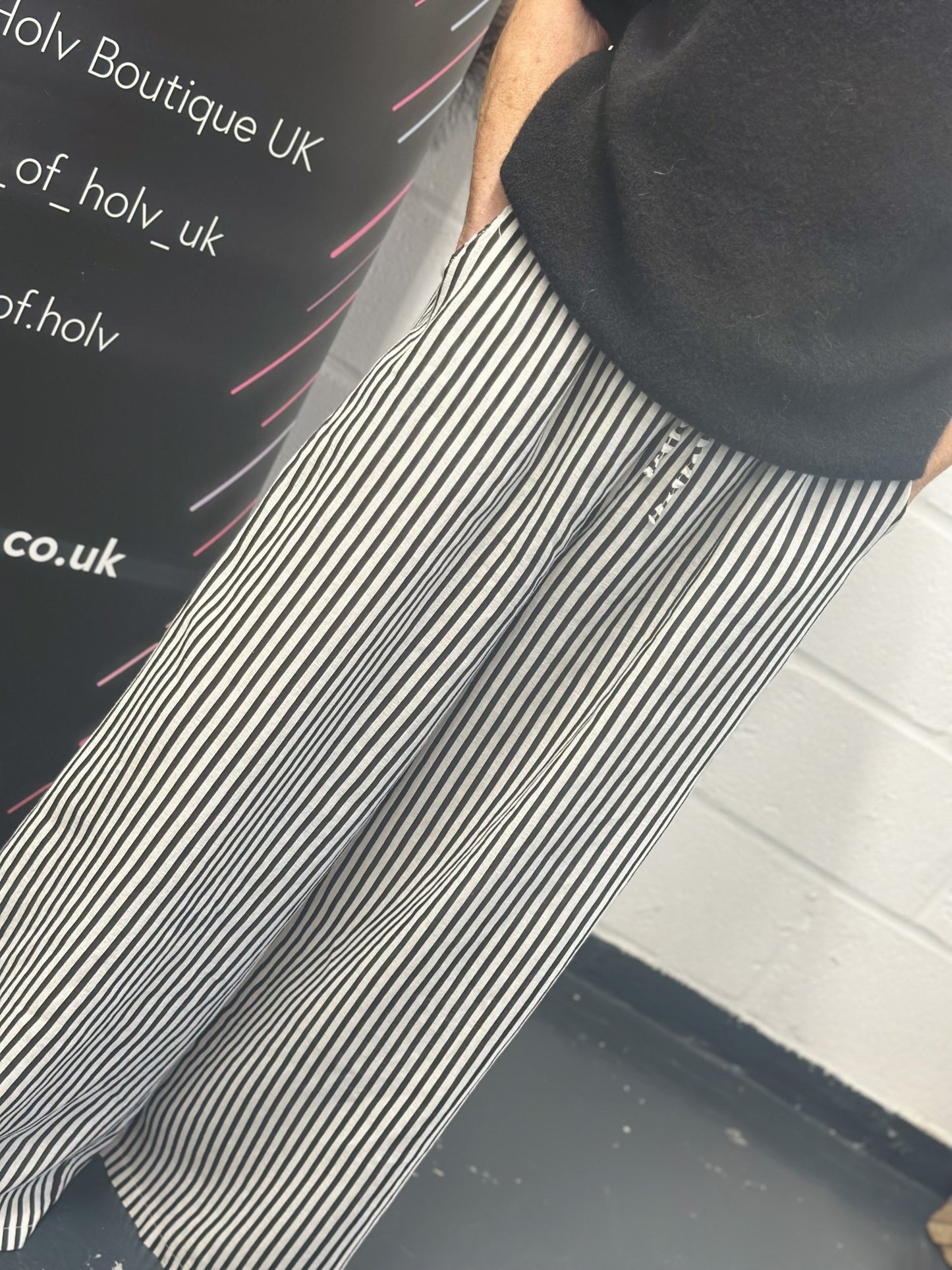 THE STEPHANINE LINEN TROUSERS