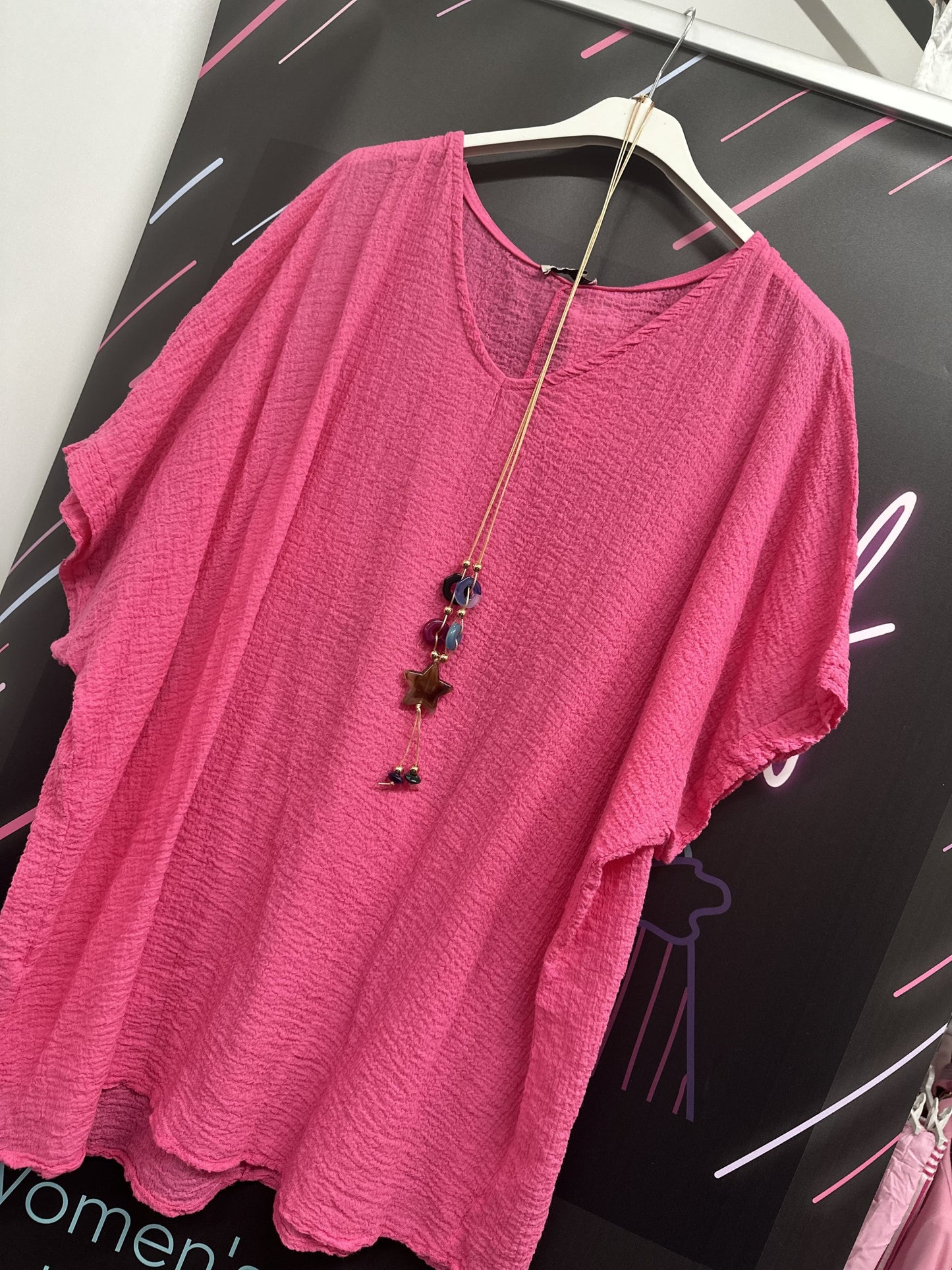 THE FRANCIS TOP WITH NECKLACE
