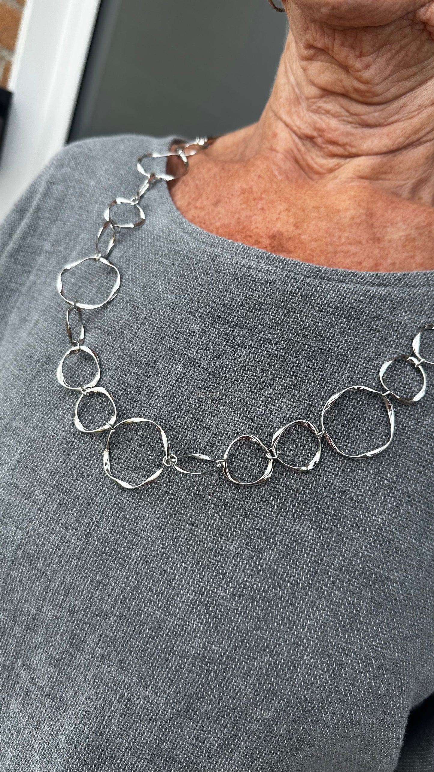 RING/CIRCLE NECKLACE