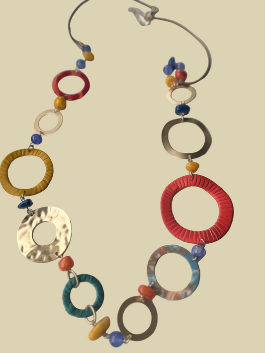 MULTI CIRCLE AND BEADS NECKLACE