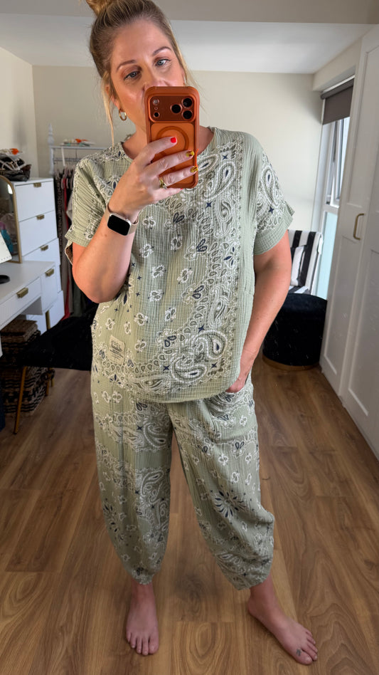 THE PAISLEY CO- ORD