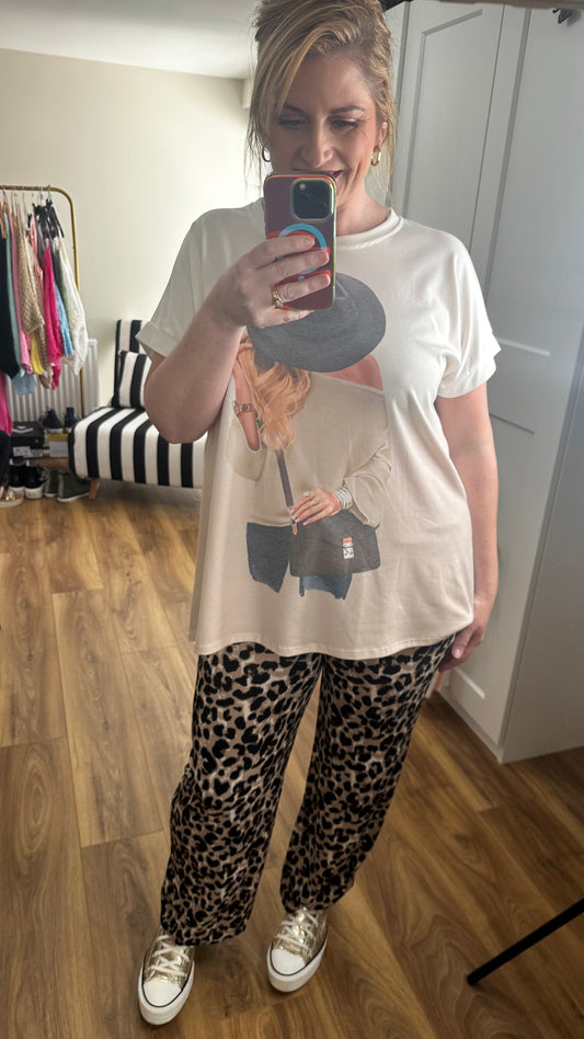The JOAN tee