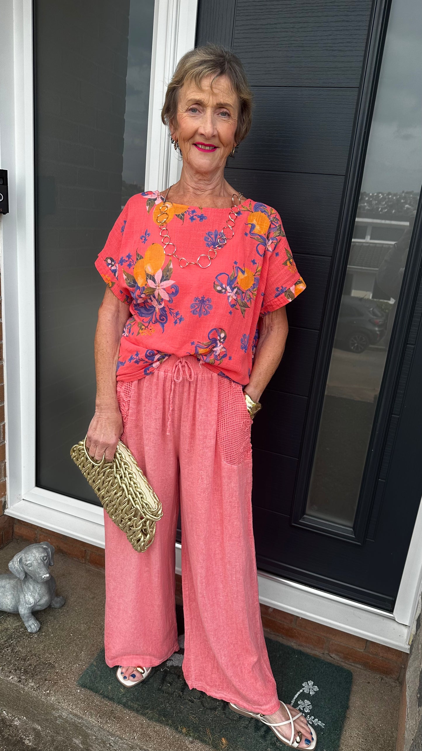 THE BELLA TOP WITH NECKLACE