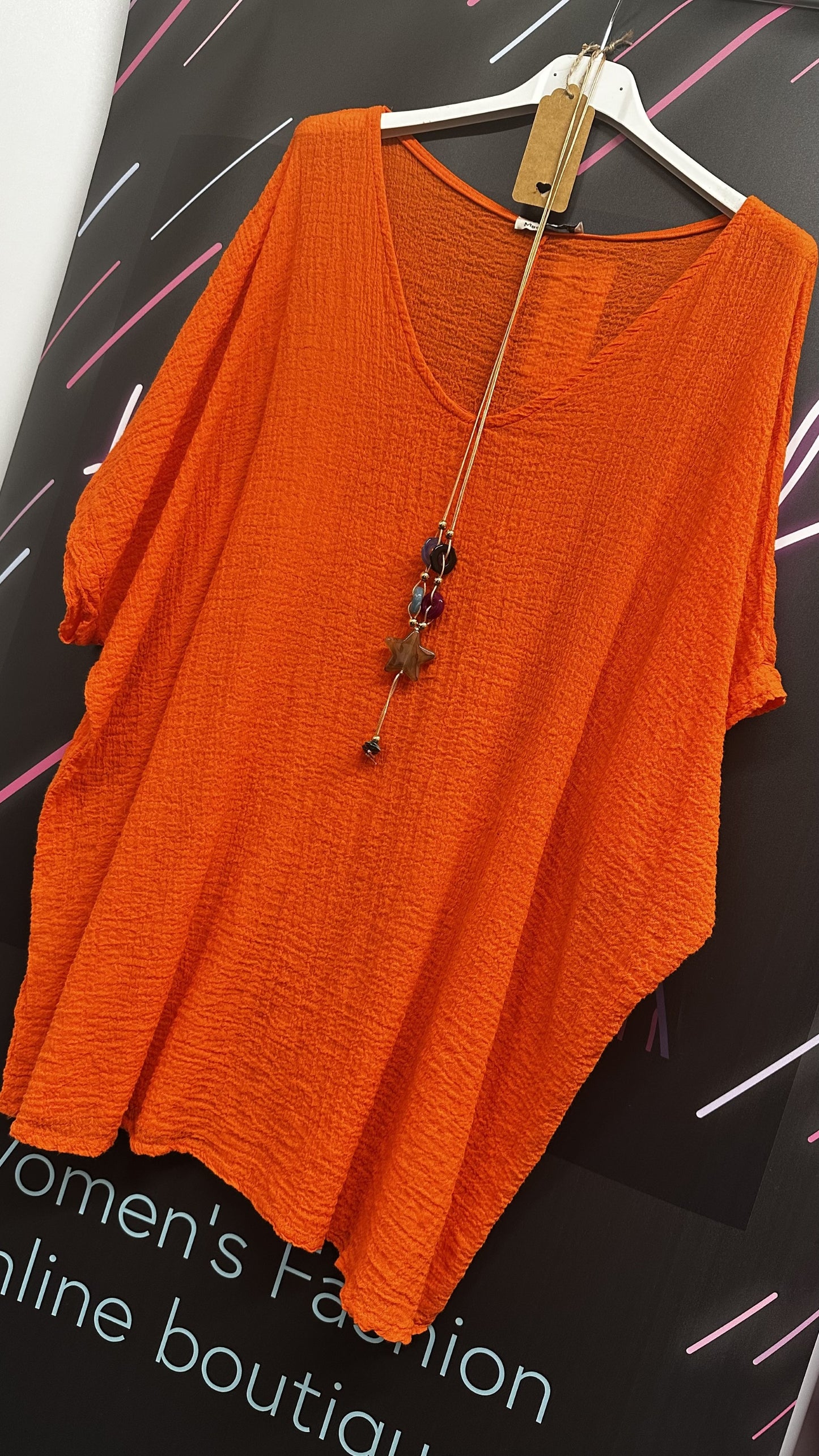THE FRANCIS TOP WITH  NECKLACE