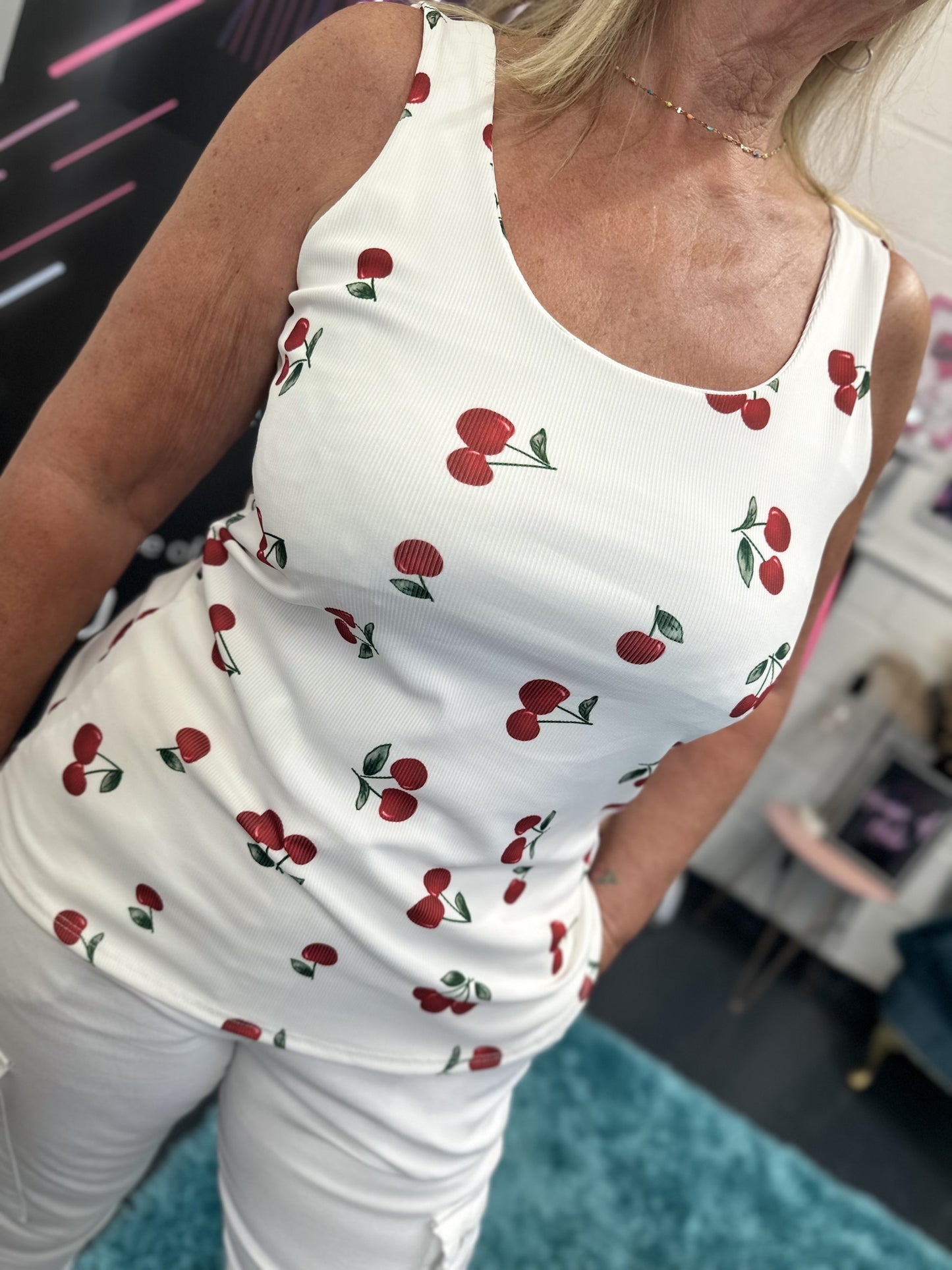 CHERRIES VEST TOP